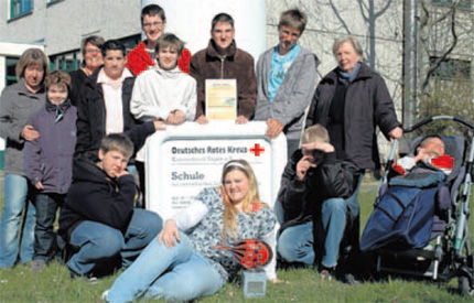 Schüler und Lehrer der DRK Förderschule Schüler und Lehrer der DRK Förderschule