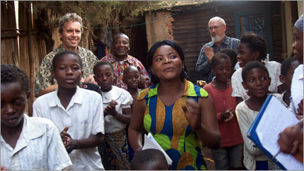 Andreas Bachmann Heinz Rothenpieler (v.l.n.r) im Kongo Andreas Bachmann Heinz Rothenpieler (v.l.n.r) im Kongo