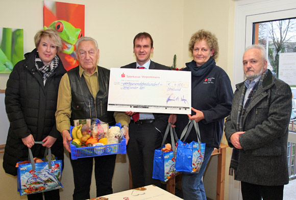 Sparkasse Vorpommern spendet an Tafeln in ihrem Geschäftsgebiet