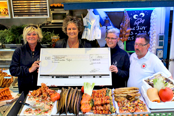 Die Stralsunder Tafel. Bild: Christian Rödel, Die Fischkutter Stralsund